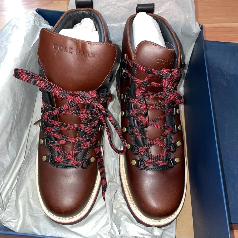 Cole Haan NEW Brown Leather Lugsole Hiking Boots size 8 Outdoor Gorpcore Rugged